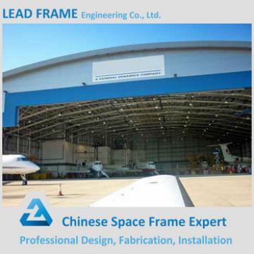 Long span space frame airplane hangar