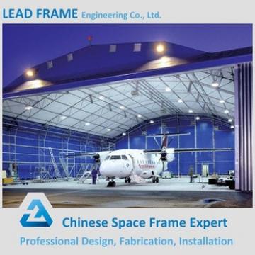 Long span arched structural steel airplane hangar